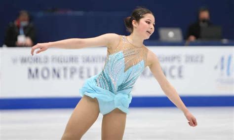 us olympic figure skating star alysa liu retires at age of 16 figure