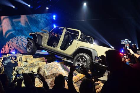 2020 Jeep Gladiator Looks Impressive At The La Auto Show