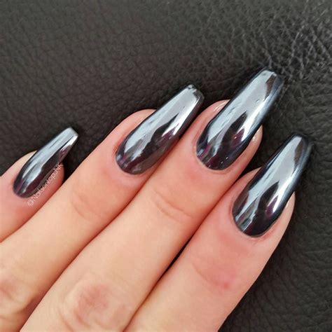 chrome nail powder   mirror manicure readers digest black chrome