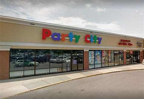 party city closing  stores  global helium shortage continues