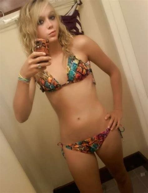 amateur girls in tiny bikini look so hot