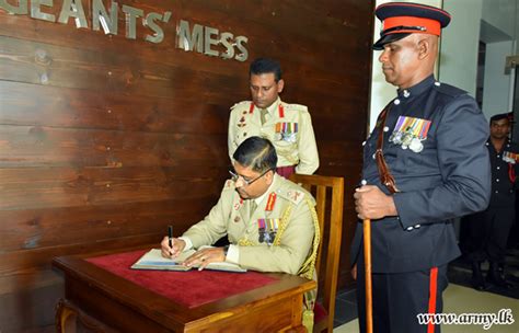 New Light Infantry Colonel Of The Regiment Assumes Office