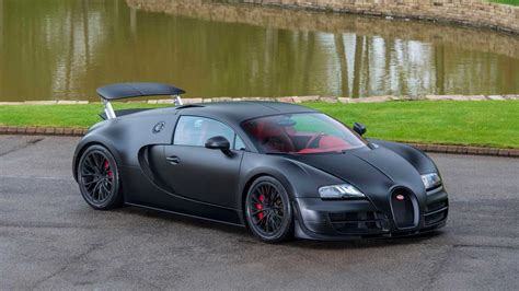 bugatti veyron super sport  vendita lultimo esemplare dellhypercar