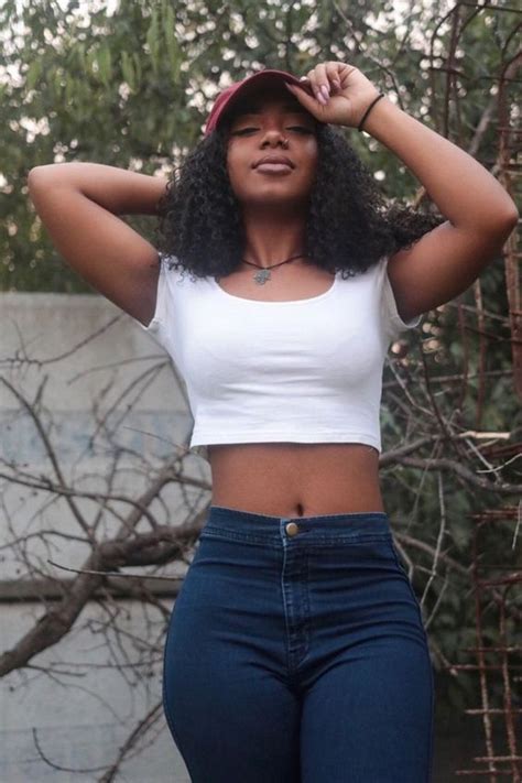 Crop Top Outfit With Jeans For Black Girls On Stylevore Crop Top