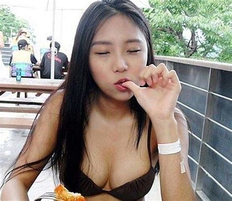 foto hot wajah mupeng gadis sma sambil telanjang potret telanjang perempuan abg masih smu