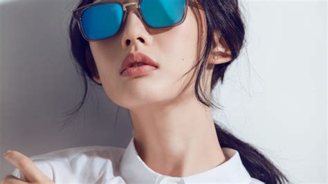 stylish asian girl with cool glasses wallpaper 00868 baltana