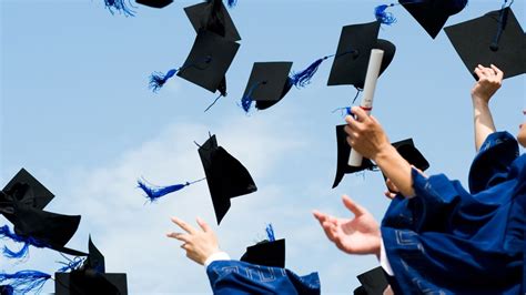 ontario high school students grapple   graduation ceremony