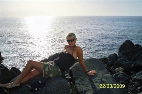 Donna8ebaed 45 From Nottingham Is A Local Granny Looking For Casual