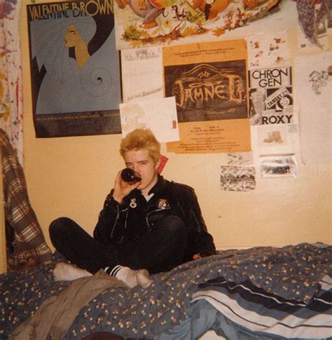 punk fashion the style defined the 1980s 46 fantastic color snapshots show daily life of 80s