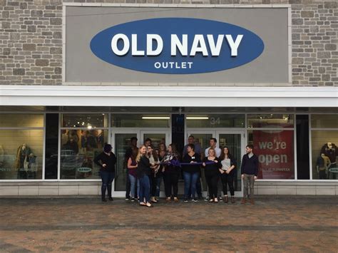 navy outlet  open dartmouth crossing