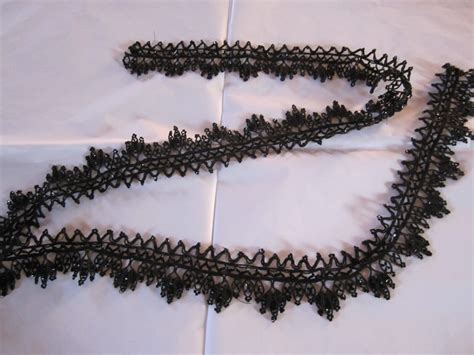 ancienne passementerie perlee de jais fin xixeme crochet necklace