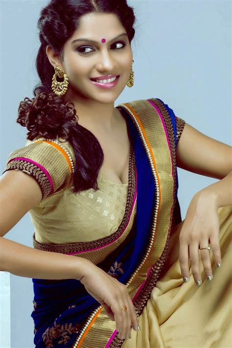 swasika hot navel show  saree  south indian actress hd