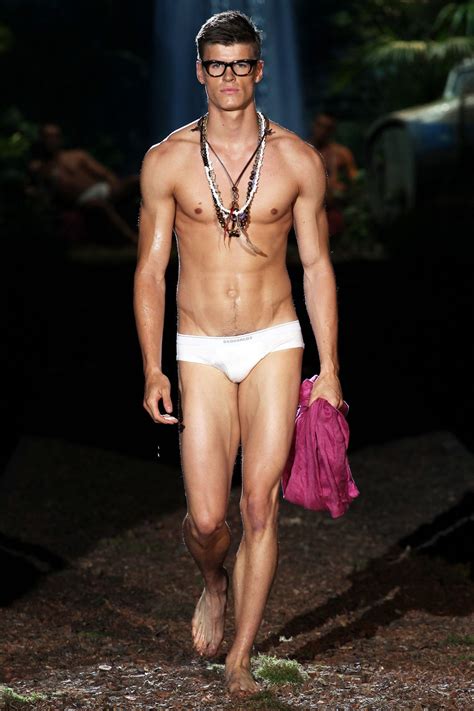 Male Models Naked Runway Spring Summer 2014 ~ The Nu Advantage