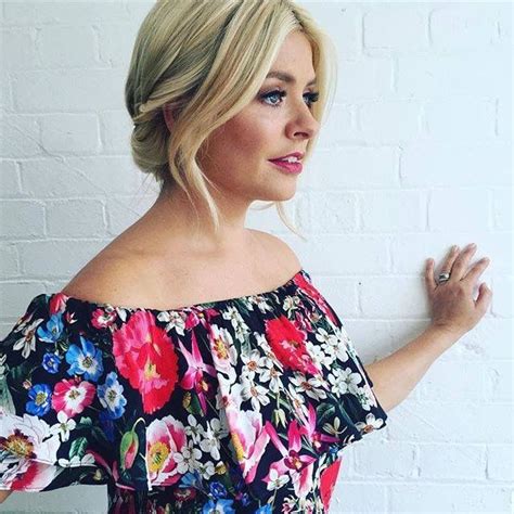 pin by dee cleary on holly willoughby spring fashion outfits fashion