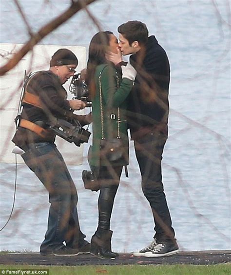 Grant Gustin And Candice Patton Share A Kiss While Filming New Scenes
