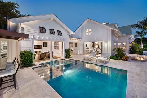 pool houses  complete  dream backyard retreat
