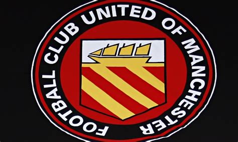 fc united  host friendly  benfica  mark clubs  year