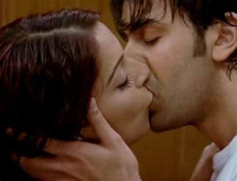 indian actress hot picture indian actress kissing pictures