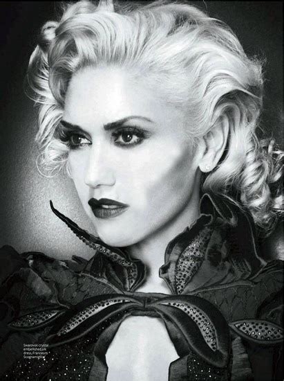 Gwen Stefani Hot Cover Photo Of Instyle Uk January 2012