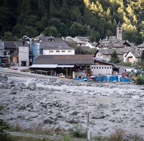 graubuenden polizei gibt vermissten suche nach schweizer bergsturz auf