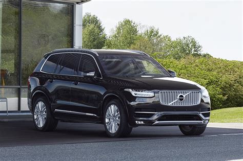 volvo xc armoured arrives   auto express