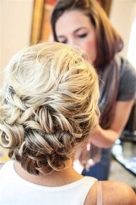 80 royal party hairstyle for women