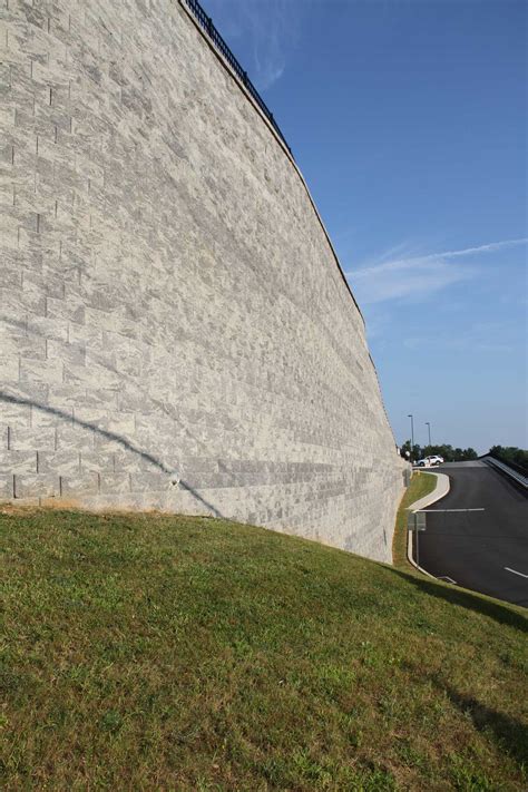 green plantable block retaining wall cornerstone