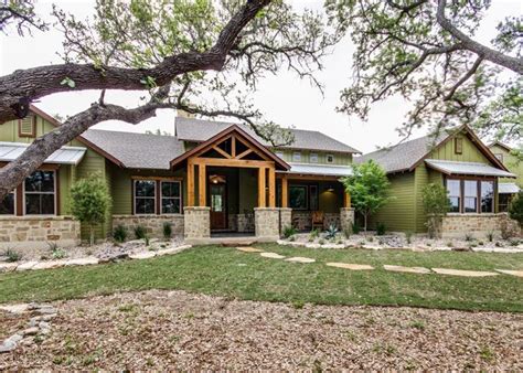 texas ranch style homes images  pinterest ranch style texas ranch  texas hill country