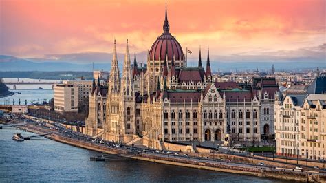 The 10 Best Things To See And Do In Budapest Huffpost Uk