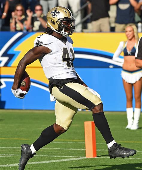 michael thomas alvin kamara  return