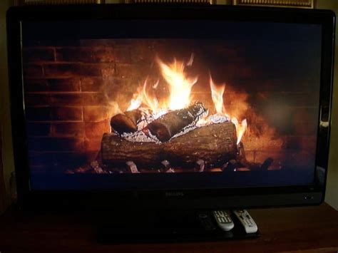 chrome team rolls  virtual fireplace    cast   tv  chromecast