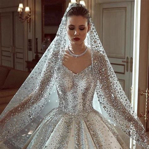 Luxury Crystal Off Shoulder Ball Gown Wedding Dresses