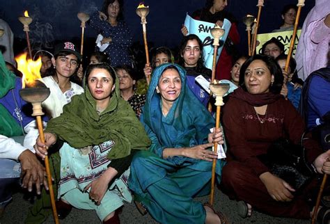 International Women S Day In Pakistan 2001 Women Protests Popsugar