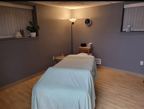 Divine Massage New Bedford Contacts Location And Reviews Zarimassage