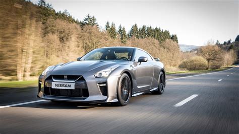 2017 nissan gt r first drive review