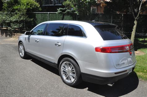 lincoln mkt ecoboost awd review frequent business traveler