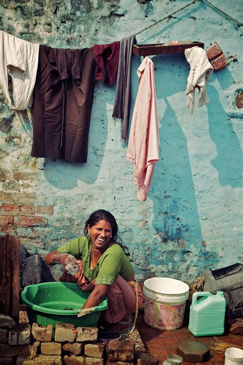 laundry day in the slum slums je denonce la pauvrete dans laquelle l occident plonge le monde