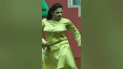 Nida Chaudhry Hot Mujra Youtube