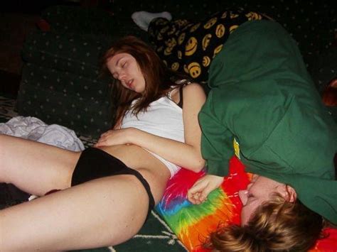 passed out girls 153 pics picture 23