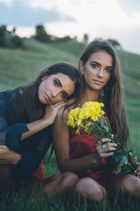 Instagram Crush Twins Renee And Elisha Herbert 23 Photos – Artofit