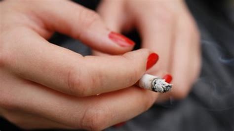 French Women Smoke To Remain Thin At All Costs