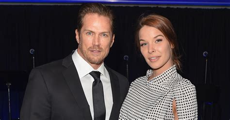 sex and the city star jason lewis is engaged to girlfriend liz godwin