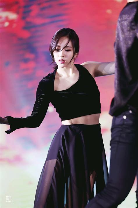 These Photos Prove How Graceful And Dramatic Twice S Mina