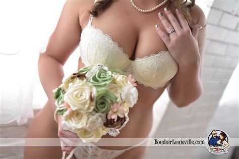 sexy bridal boudoir by boudoir louisville pin up art