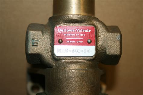 air valve      wp parker bellows unused
