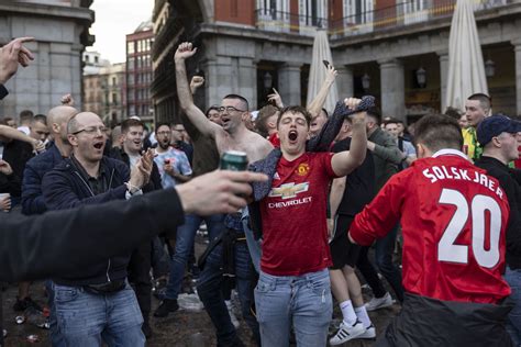 Hooligans Del United Provocan Incidentes En Madrid