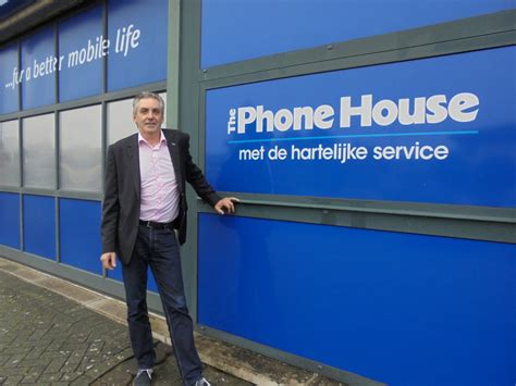 franchiser ad haverkamp neemt  phone house  roosendaal internetbode