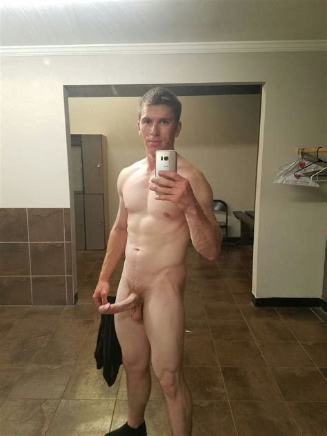 flaunting in the locker room page 45 lpsg