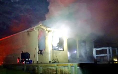 navarre home damaged  early morning fire navarre newspaper
