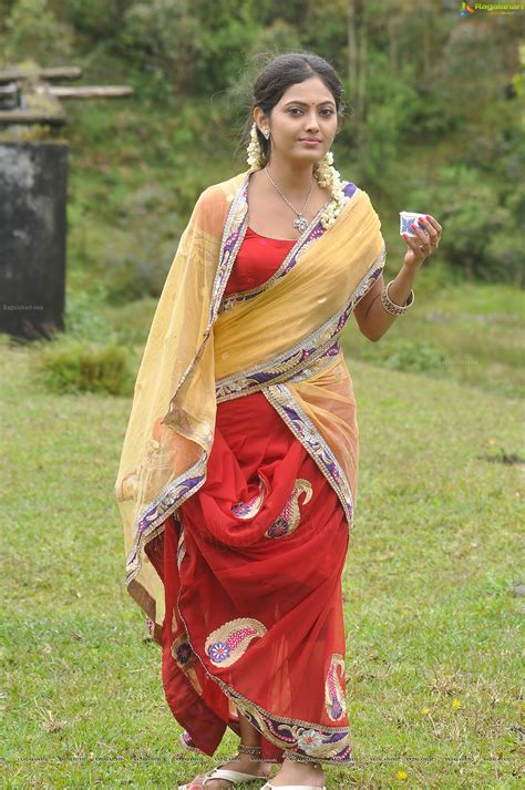 indian actress pictures supurna malakar spicy hot actress hot saree hot navel hot cleavage